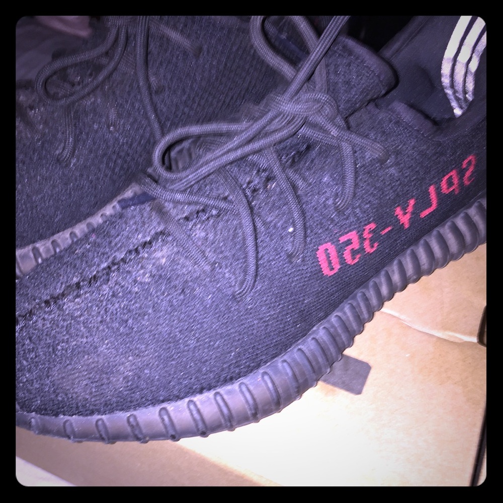 Yeezy Boost Sneakers !!Used!! size 9